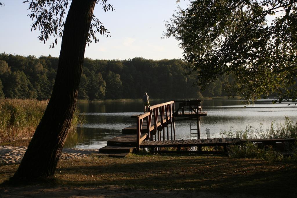 Stajnia Sarnowek Nad Jeziorem Rozany Rozajny Wielkie Luaran gambar